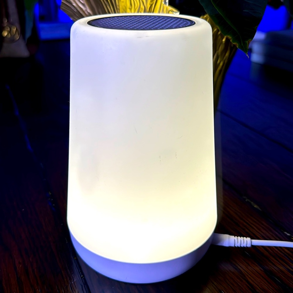 Hatch-white noise machine with 10 different colors/sounds, wall adapter included